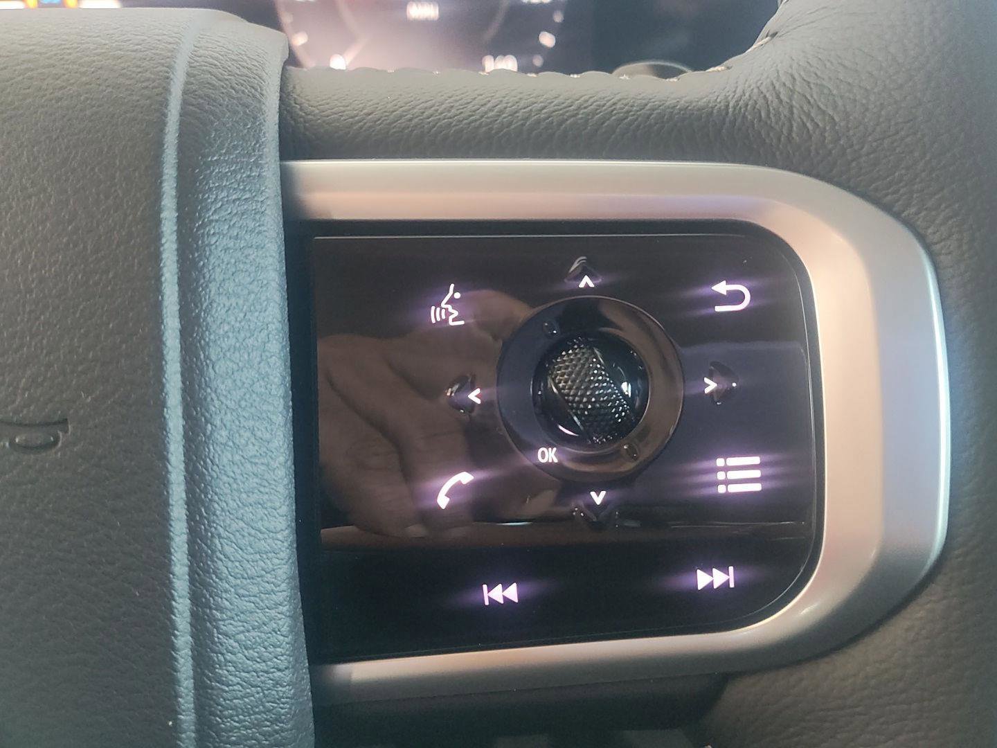 New 2026 Nissan Armada SV image 17