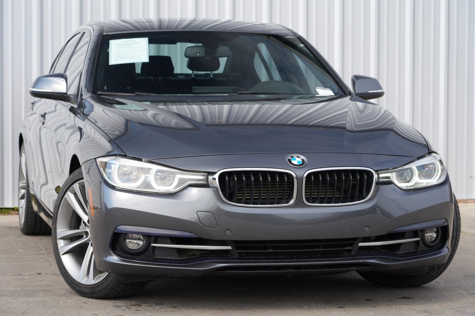 Used 2017 BMW 330e image 2