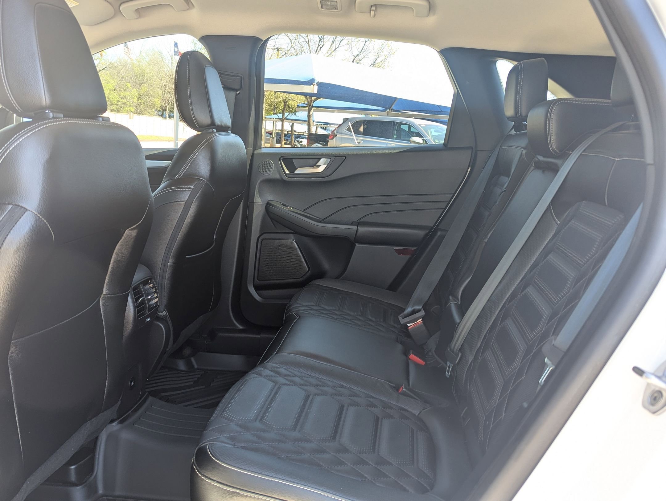 Used 2023 Ford Escape Platinum w/ Premium Technology Package image 14