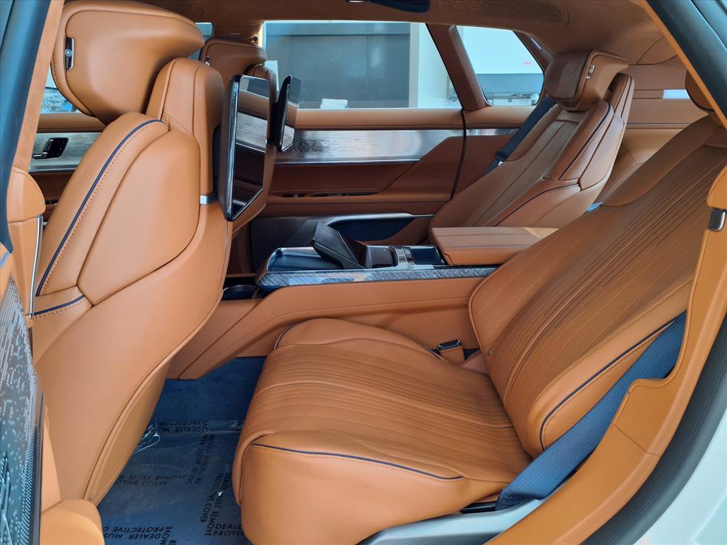 New 2025 Cadillac Celestiq image 10