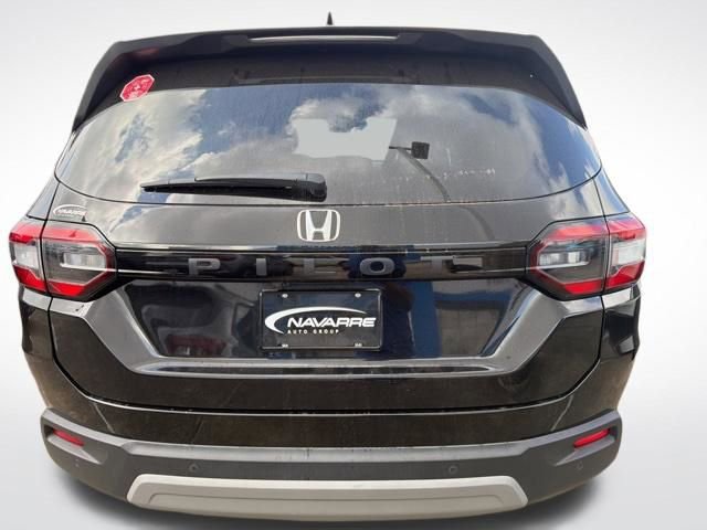 Used 2025 Honda Pilot EX-L image 7