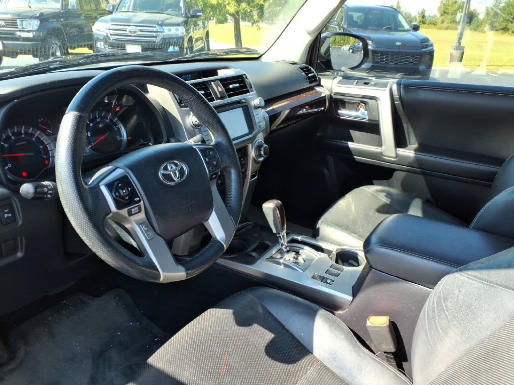 Used 2014 Toyota 4Runner Limited RWD image 11