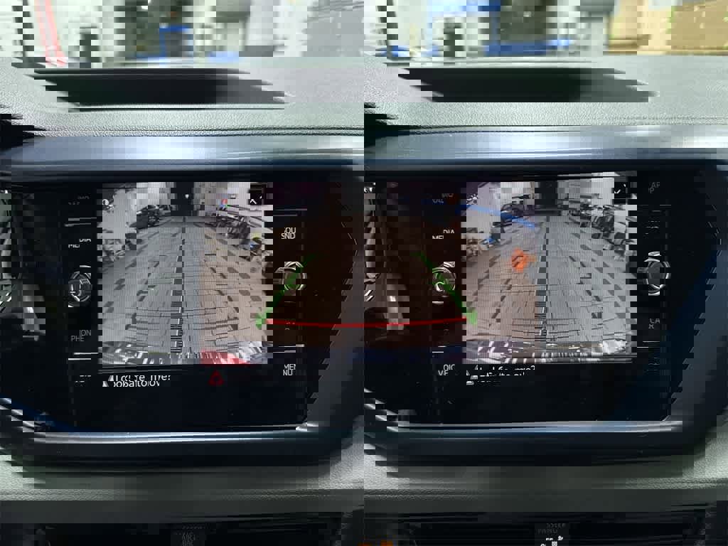 Used 2023 Volkswagen Taos SE w/ Panoramic Sunroof Package image 25