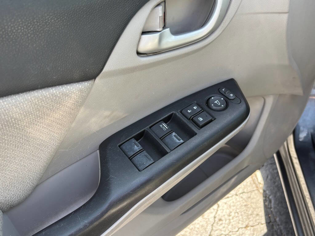 Used 2013 Honda Civic LX image 28