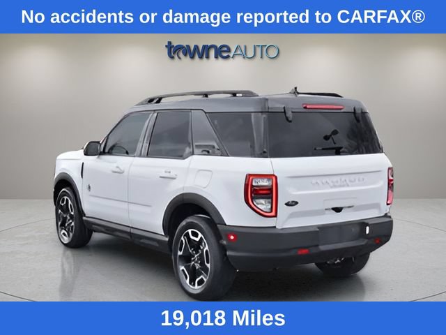 Used 2023 Ford Bronco Sport Outer Banks AWD/4WD image 3