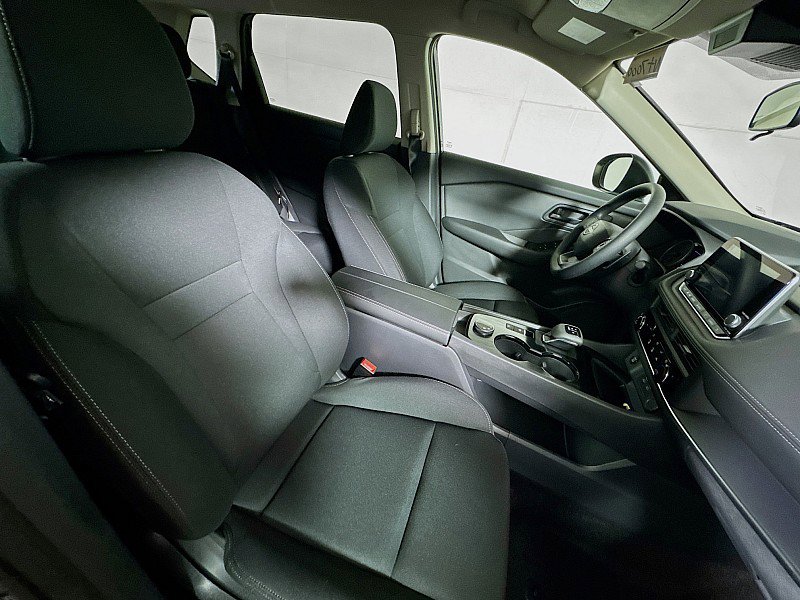 New 2026 Nissan Rogue S image 25