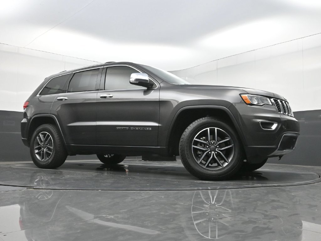 Used 2019 Jeep Grand Cherokee Limited AWD/4WD image 25
