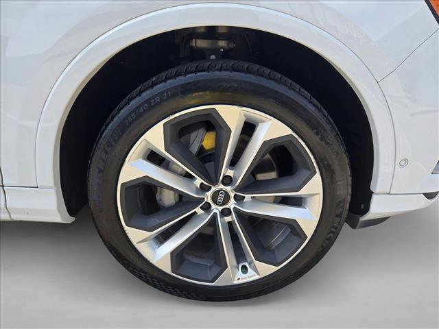Used 2020 Audi Q7 3.0T Premium Plus w/ Premium Plus Package image 23