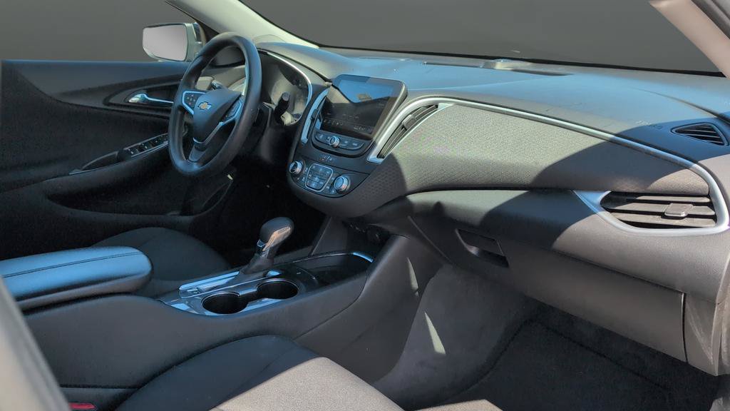 Used 2023 Chevrolet Malibu LT FWD image 25