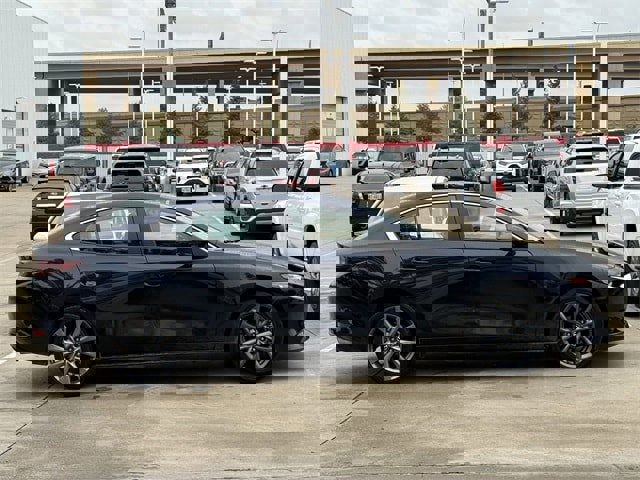 Used 2024 MAZDA MAZDA3 s image 4