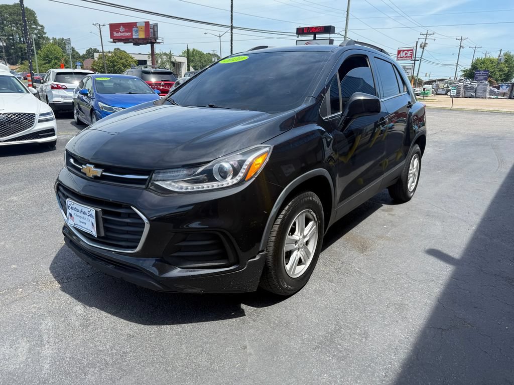 Used 2020 Chevrolet Trax LT w/ Driver Confidence Package AWD/4WD image 3