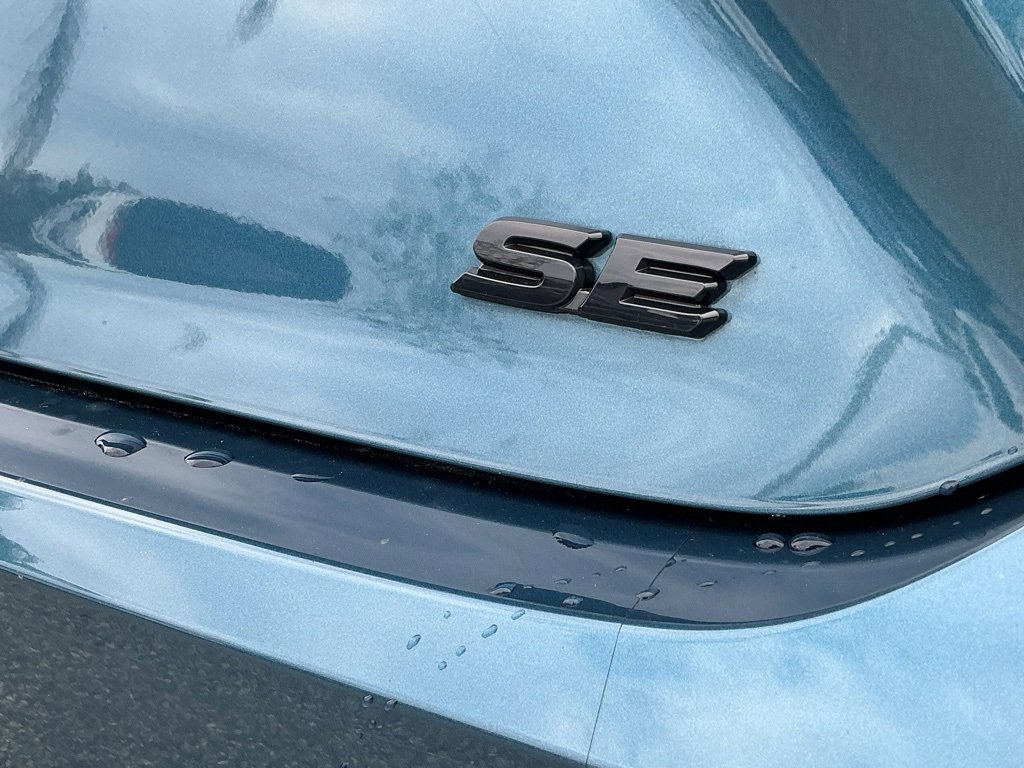 Used 2025 Toyota Camry SE image 21