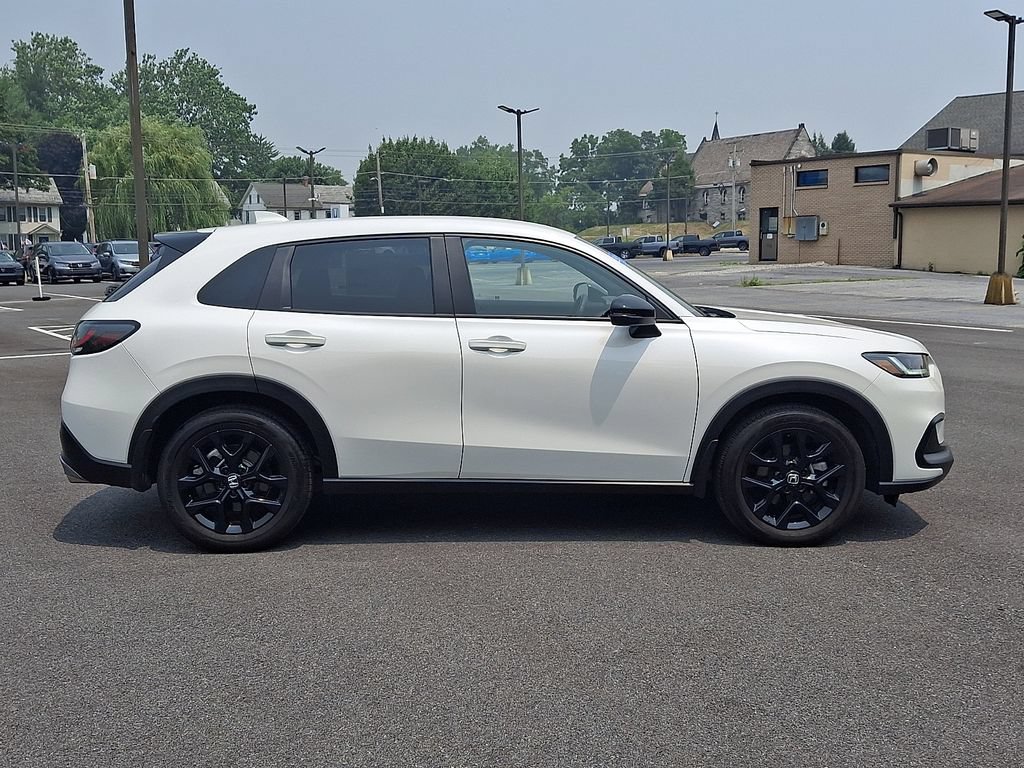 Used 2025 Honda HR-V Sport image 7