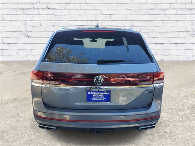 Used 2024 Volkswagen Atlas SEL Premium R-Line image 3