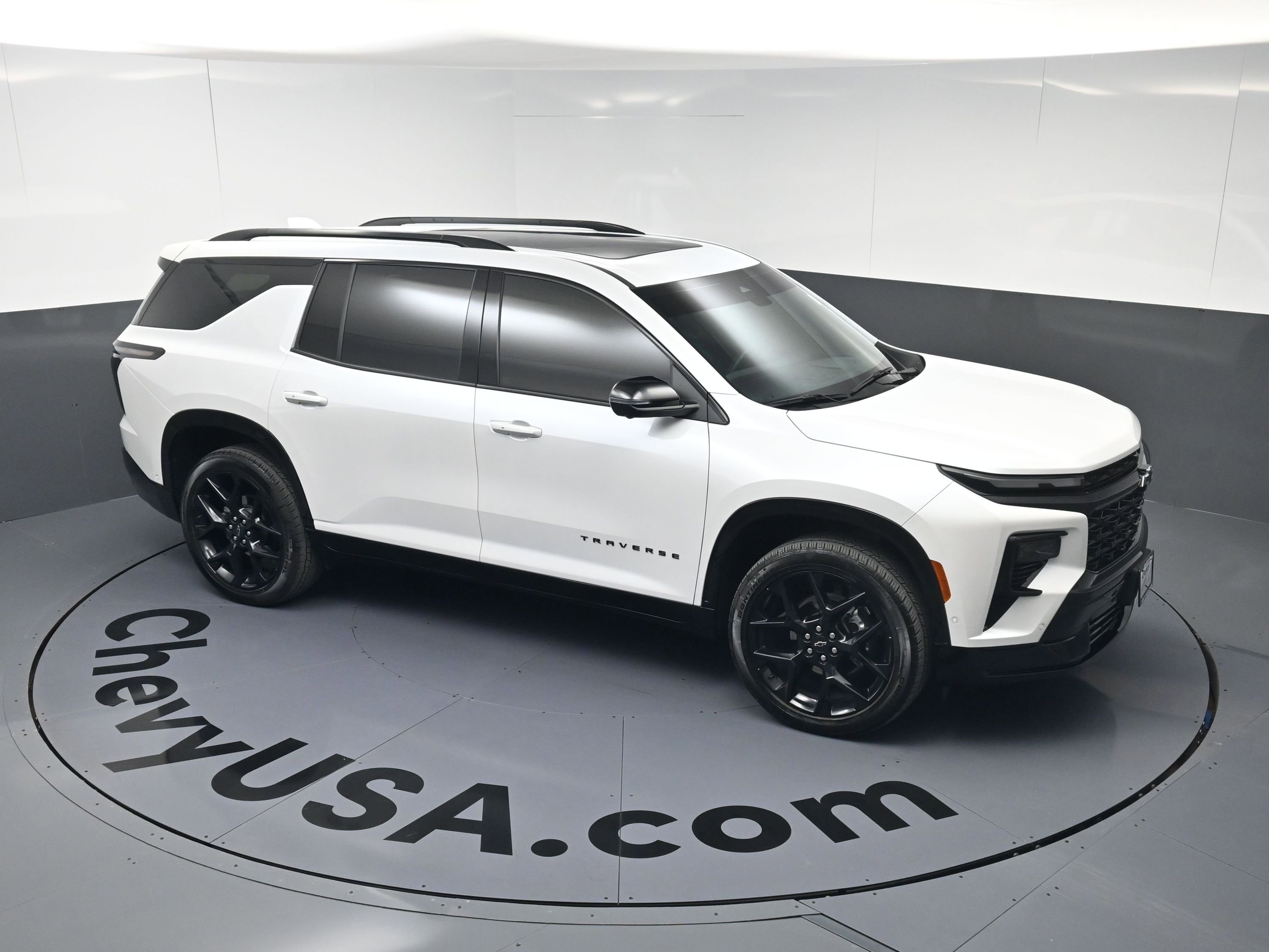 Certified 2025 Chevrolet Traverse RS w/ LPO, Floor Liner Package image 31