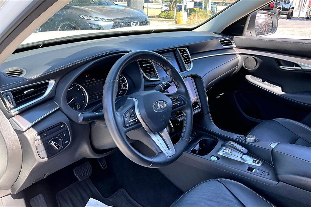 Used 2023 INFINITI QX50 Luxe FWD image 13