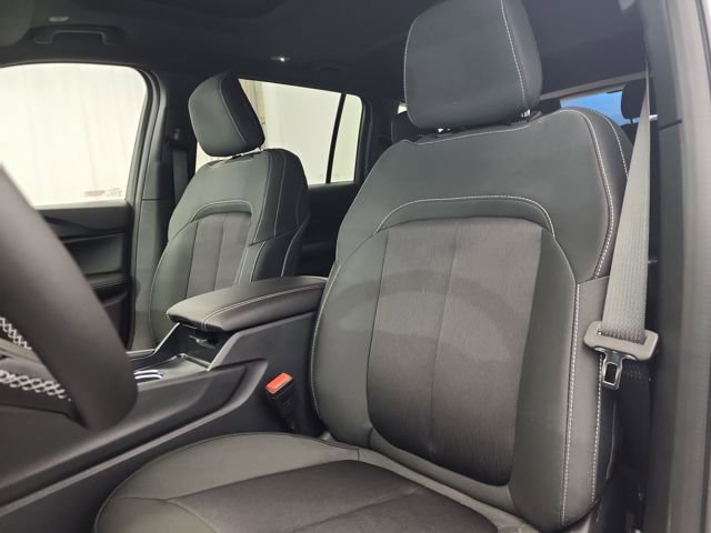 New 2025 Jeep Grand Cherokee L Laredo w/ Luxury Tech Group I image 33