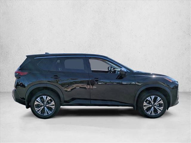 Used 2022 Nissan Rogue SV image 4