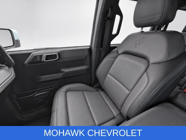 Used 2023 Ford Bronco Everglades AWD/4WD image 20