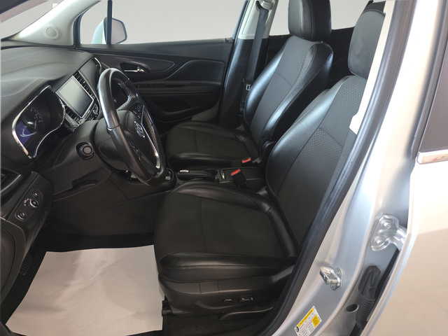 Used 2019 Buick Encore Sport Touring AWD/4WD image 12
