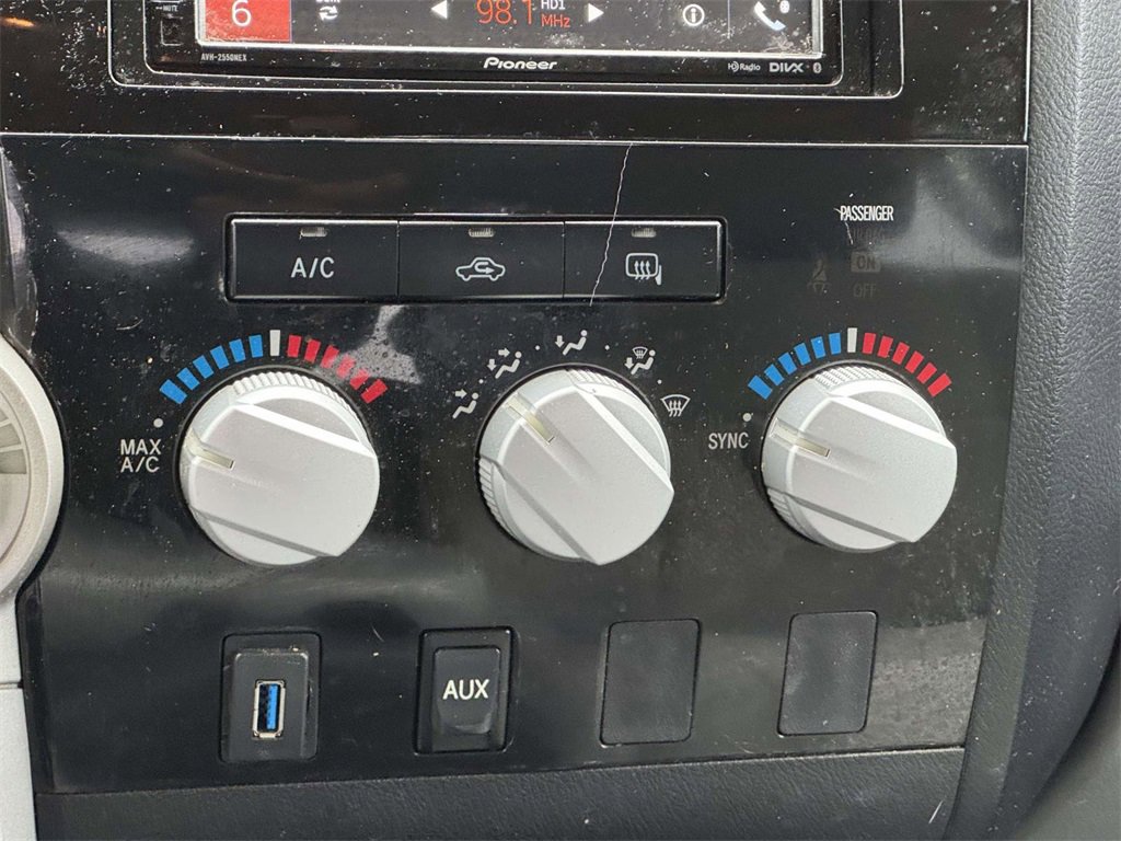 Used 2008 Toyota Tundra 4x4 Double Cab image 5