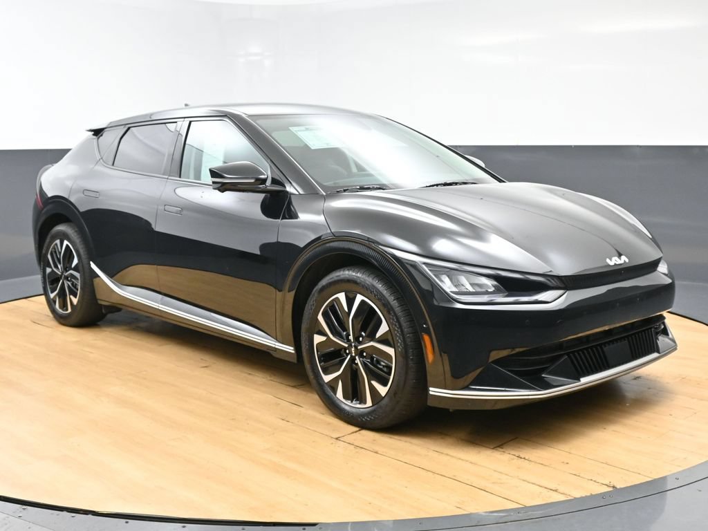 Used 2024 Kia EV6 Wind w/ Wind Technology Package AWD/4WD image 3