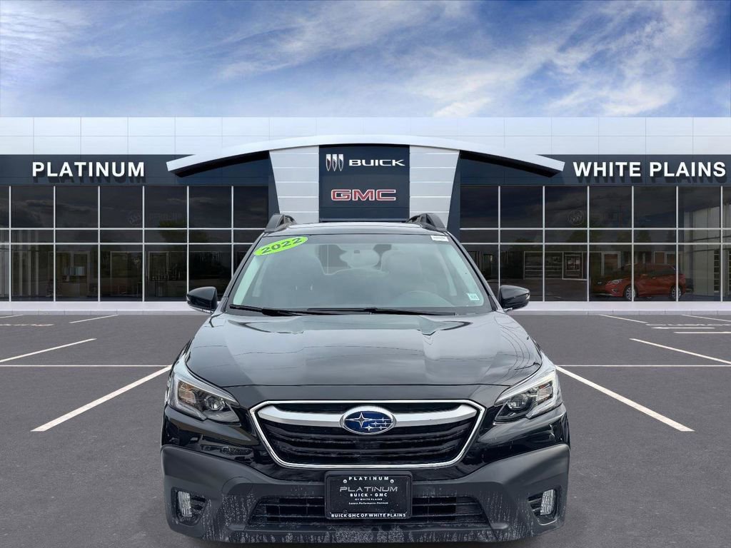 Used 2022 Subaru Outback Premium image 2