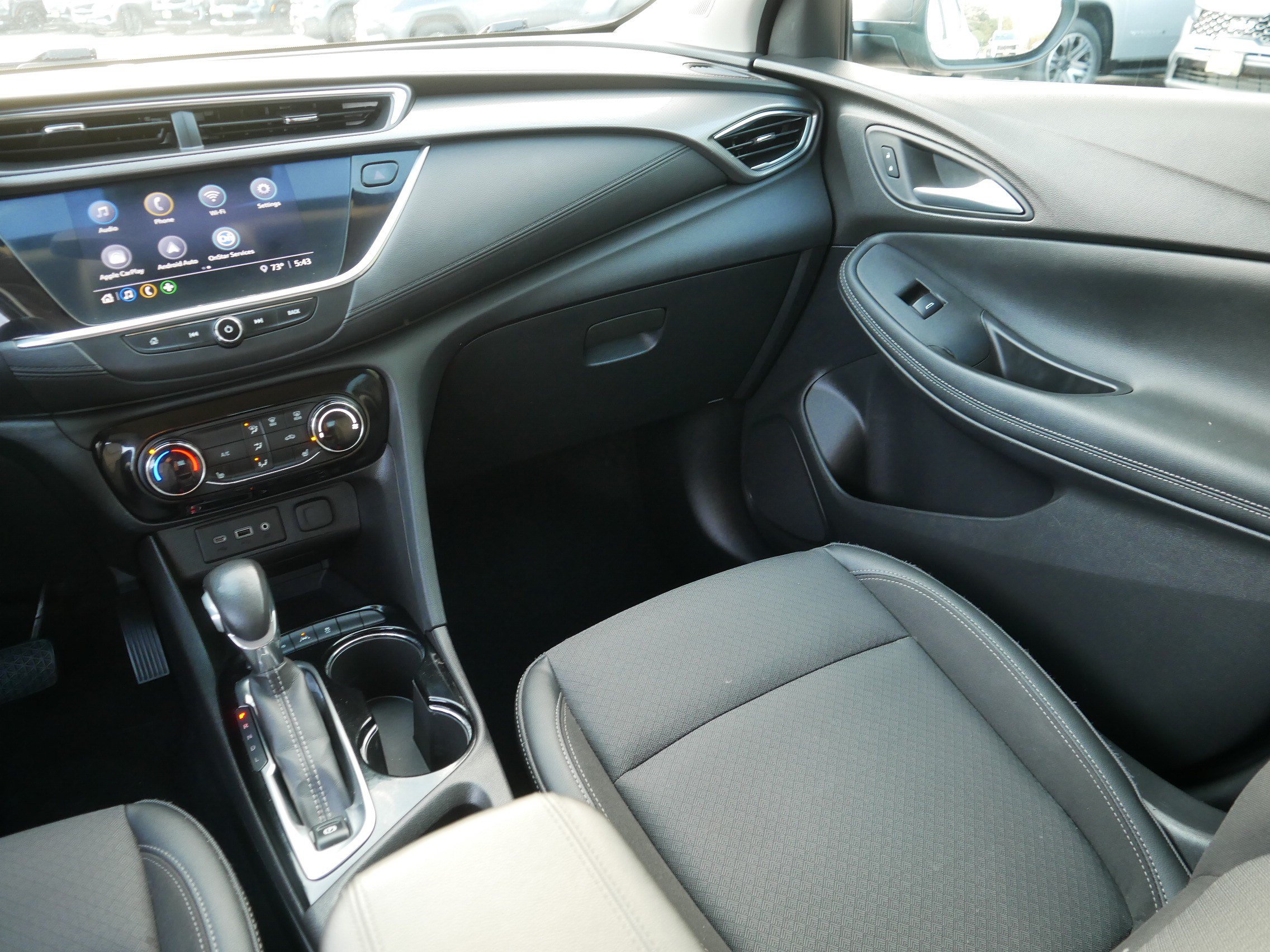 Used 2022 Buick Encore GX Preferred w/ Cold Weather Comfort Package AWD/4WD image 11