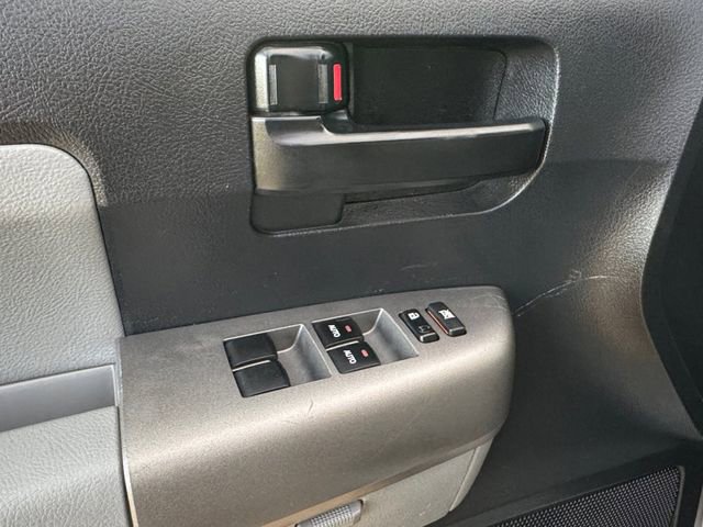 Used 2017 Toyota Sequoia SR5 w/ Premium Package RWD image 5