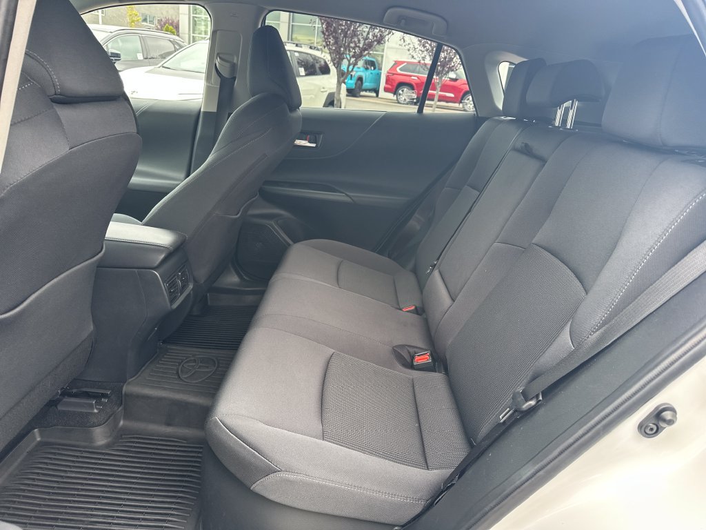 Certified 2024 Toyota Venza LE AWD/4WD image 14