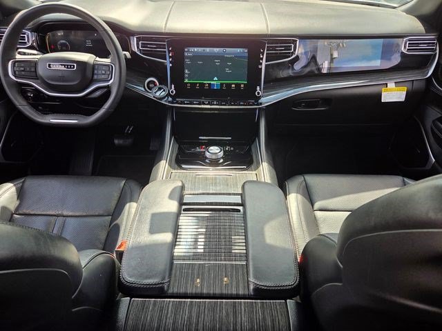 Used 2022 Jeep Wagoneer Series II RWD image 13
