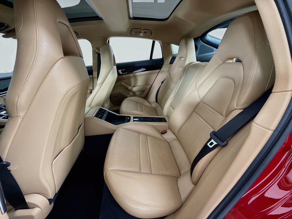 Certified 2019 Porsche Panamera 4 AWD/4WD image 24