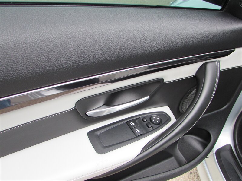 Used 2015 BMW M4 Coupe RWD image 22