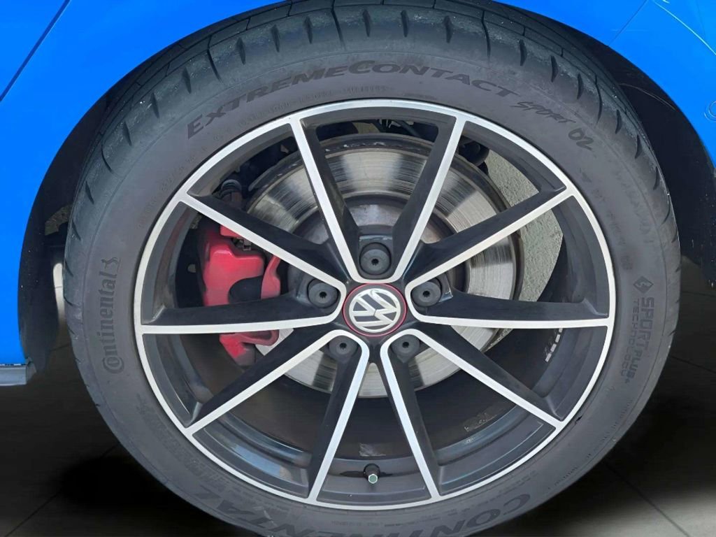 Used 2021 Volkswagen GTI 4-Door FWD image 29