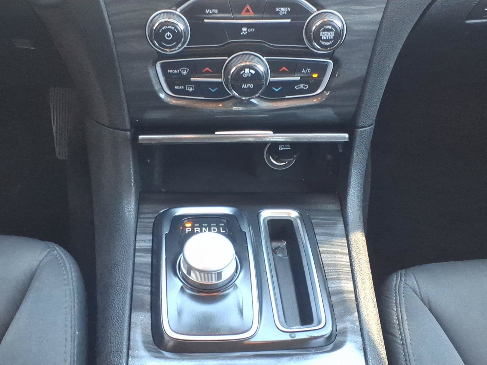 Used 2020 Chrysler 300 Touring w/ Sport Appearance Package RWD image 7