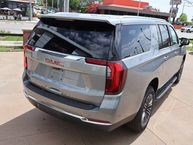 New 2026 GMC Yukon XL Elevation w/ Elevation Premium Package AWD/4WD image 5
