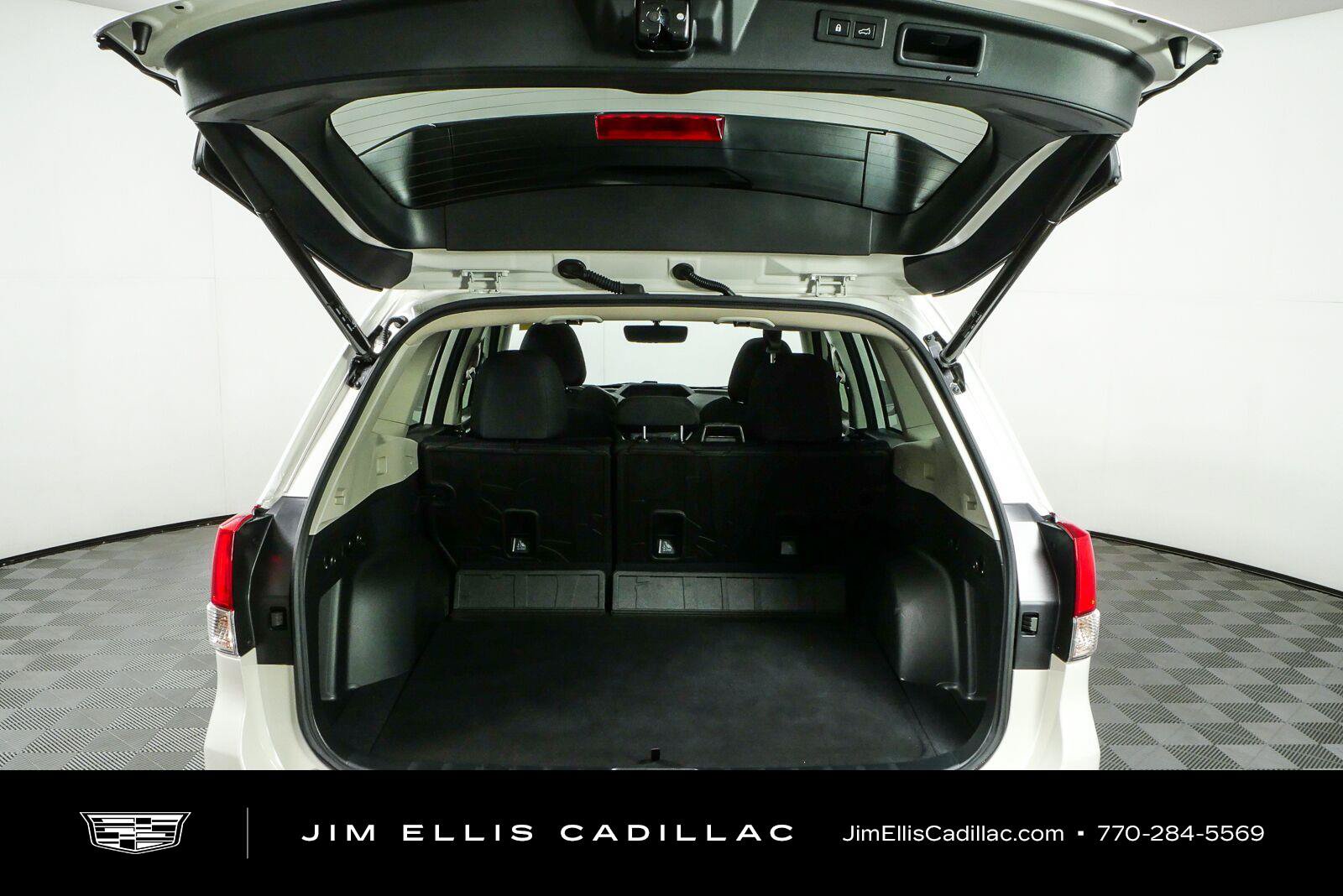 Used 2024 Subaru Forester Premium AWD/4WD image 31