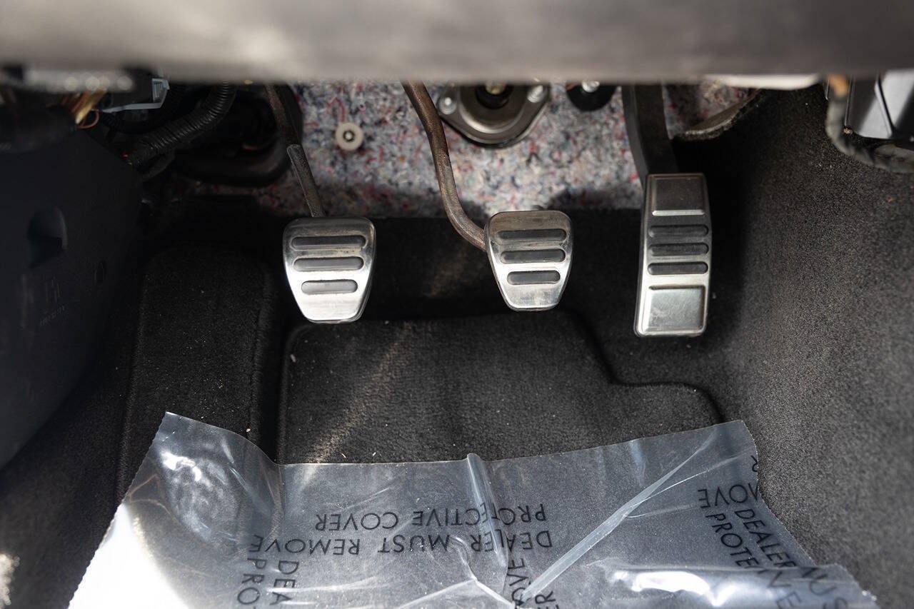 Used 2007 Ford Mustang GT RWD image 36