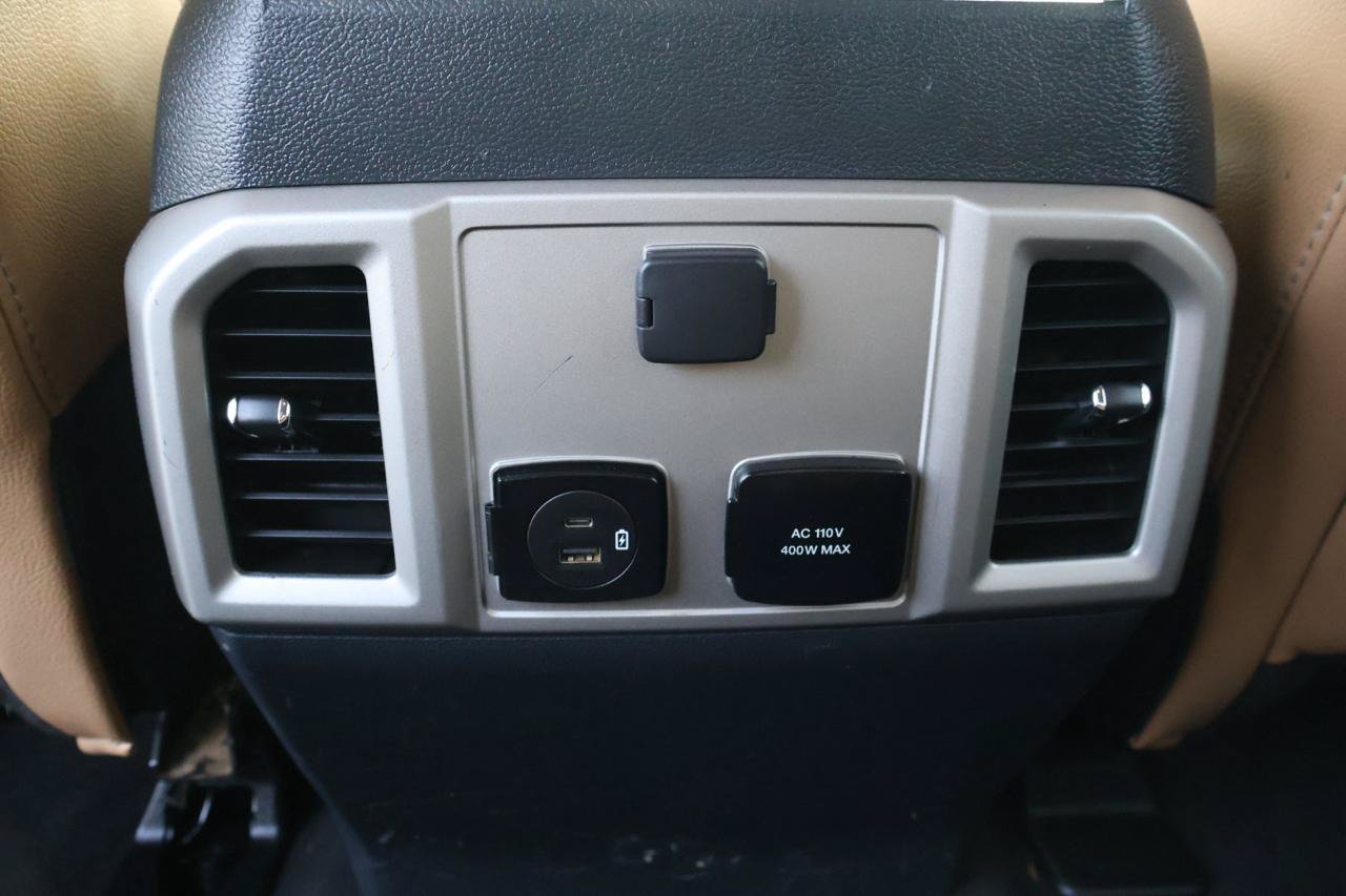 Used 2022 Ford F250 Lariat w/ Lariat Value Package AWD/4WD image 14