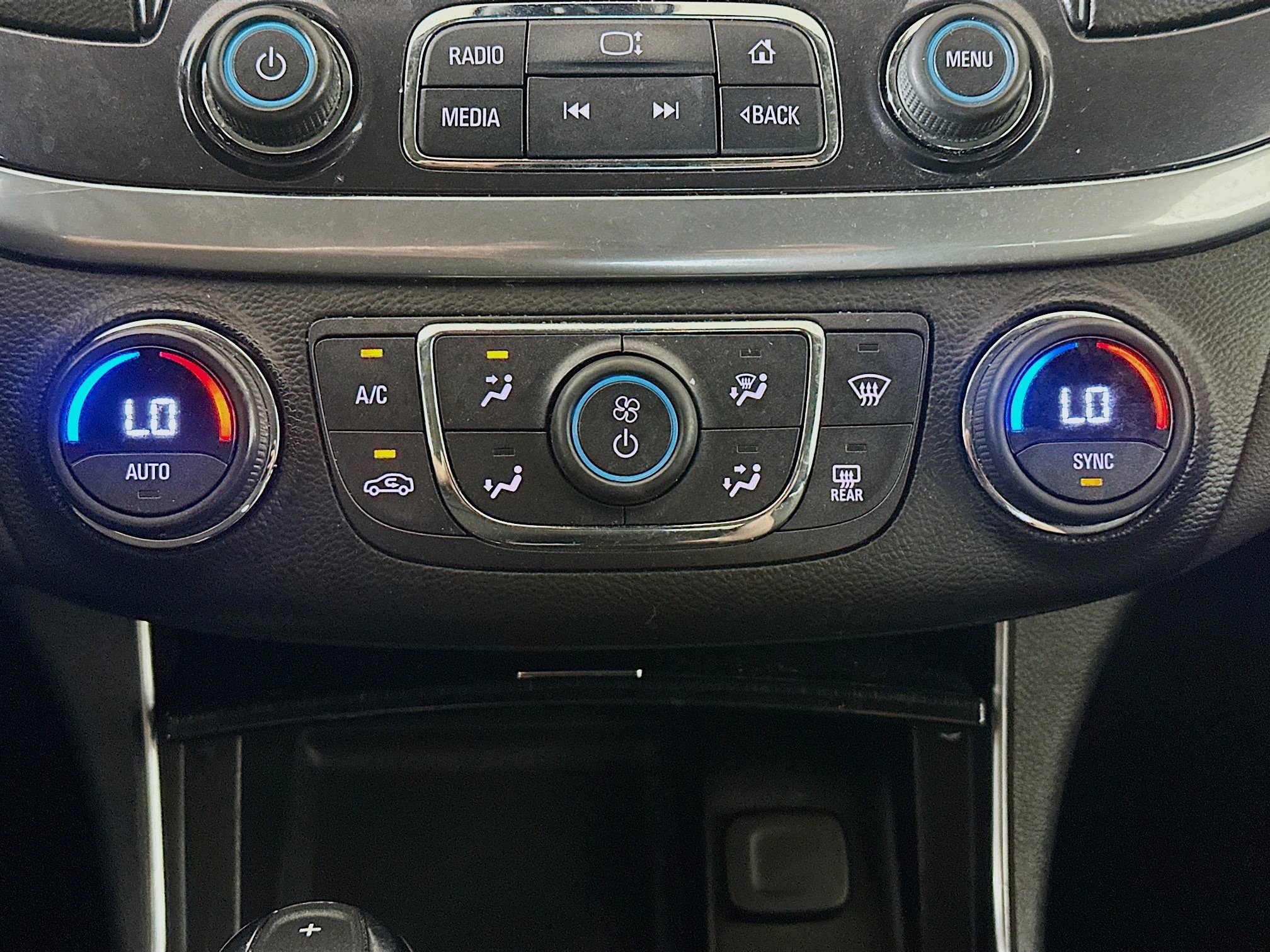 Used 2020 Chevrolet Impala LT FWD image 23