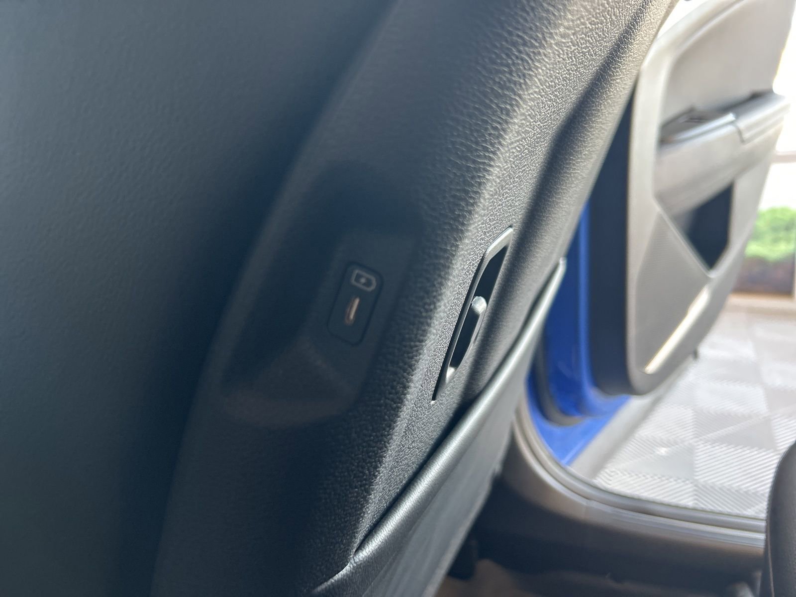 New 2026 Kia Sportage EX image 13