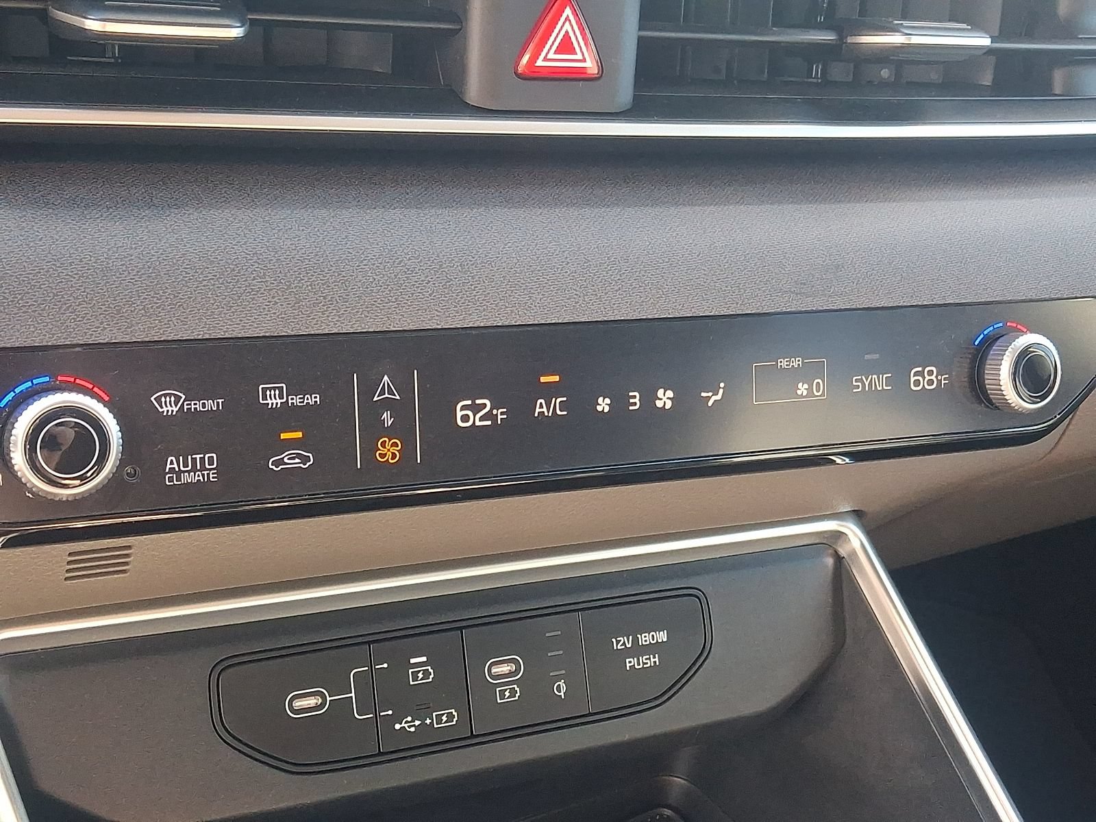 Certified 2025 Kia Carnival EX FWD image 15