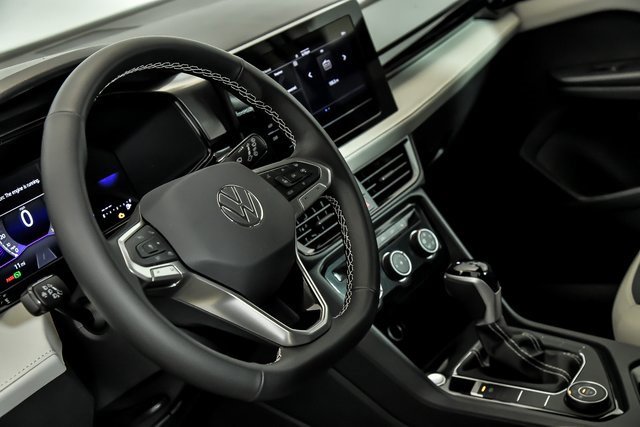 Certified 2025 Volkswagen Taos S image 9