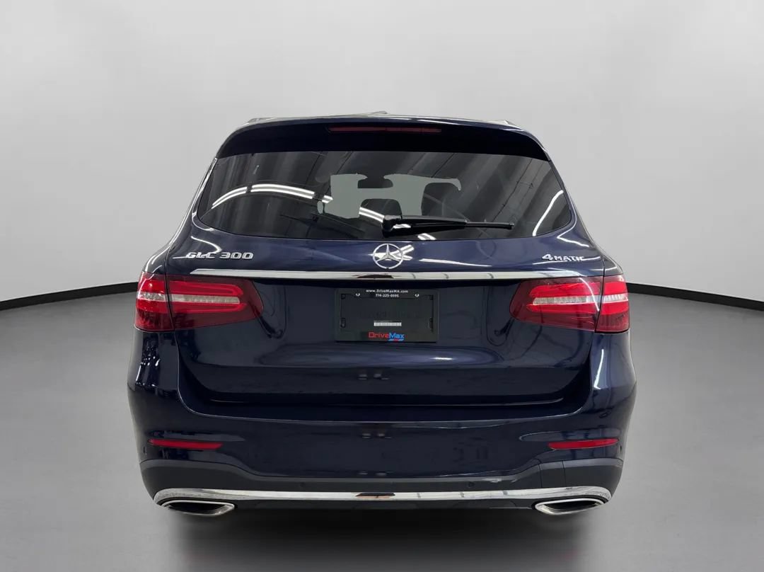 Used 2018 Mercedes-Benz GLC 300 4MATIC image 8