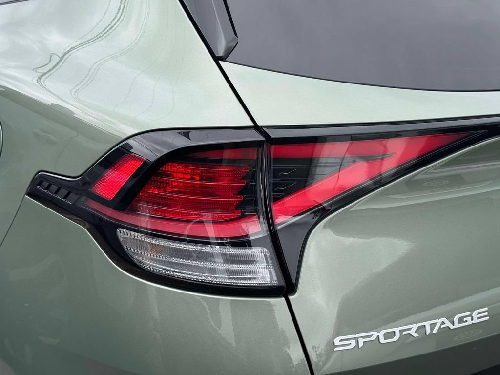 Used 2023 Kia Sportage X-Line w/ X-Line Premium Package AWD/4WD image 8