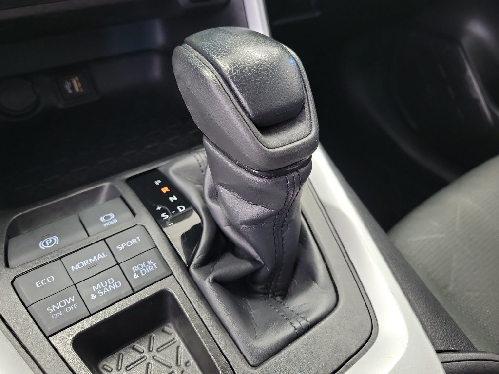 Used 2024 Toyota RAV4 XLE AWD/4WD image 29
