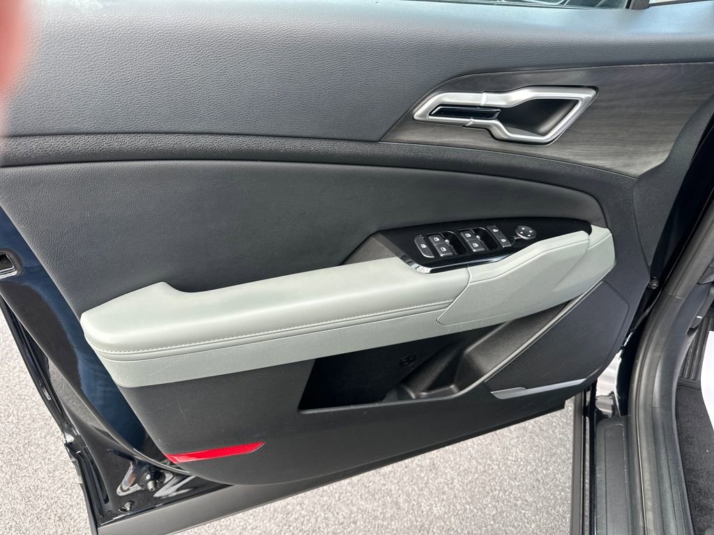 Used 2023 Kia Sportage X-Line w/ X-Line Premium Package image 14