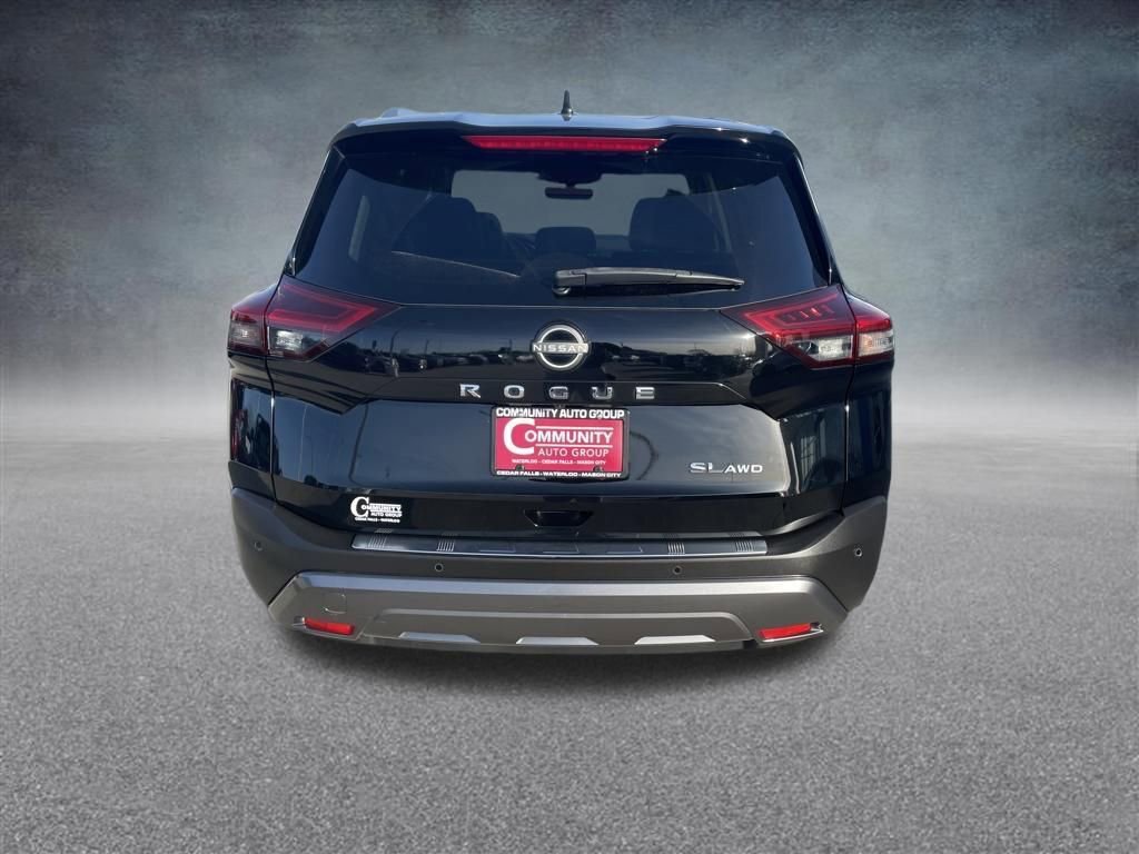 Used 2023 Nissan Rogue SL w/ SL Premium Package image 4
