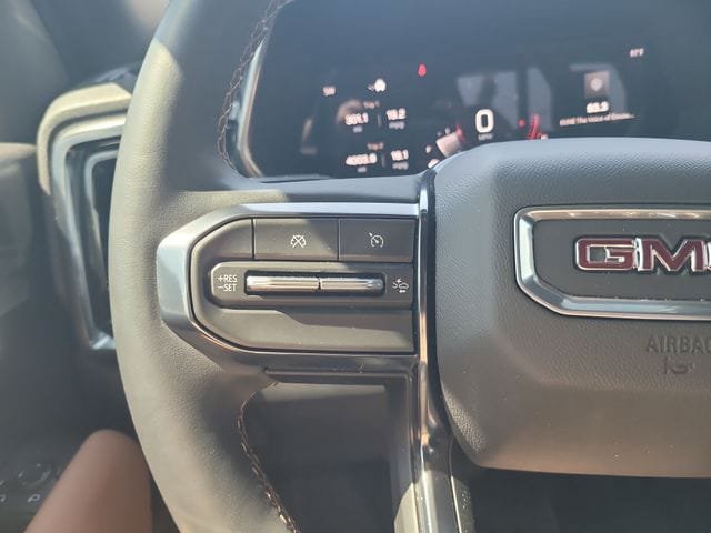 Used 2026 GMC Canyon AT4 w/ Technology Plus Package AWD/4WD image 14