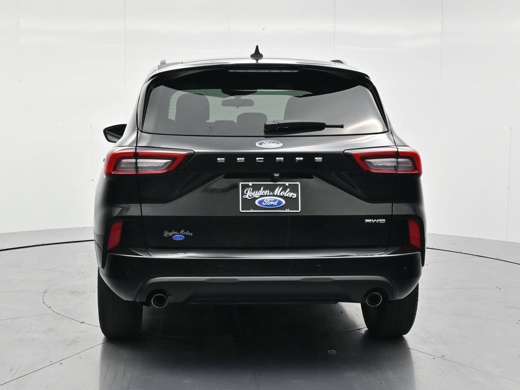 Used 2024 Ford Escape ST-Line w/ Tech Pack #1 AWD/4WD image 6